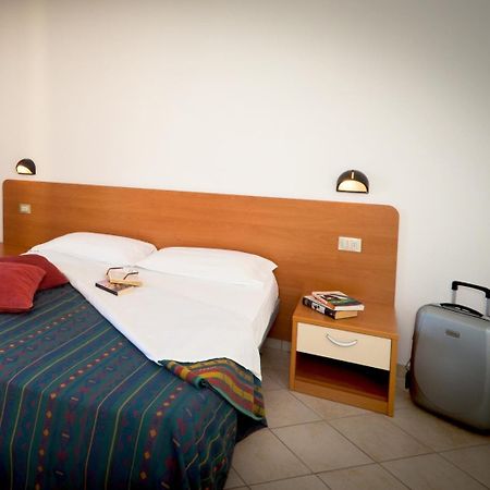Residence Sant'Anna Pietra Ligure Esterno foto