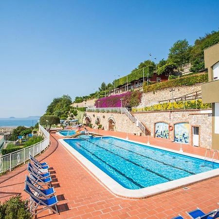 Residence Sant'Anna Pietra Ligure Esterno foto