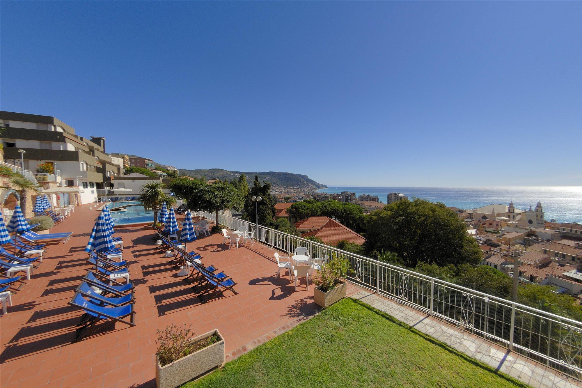 Residence Sant'Anna Pietra Ligure Esterno foto