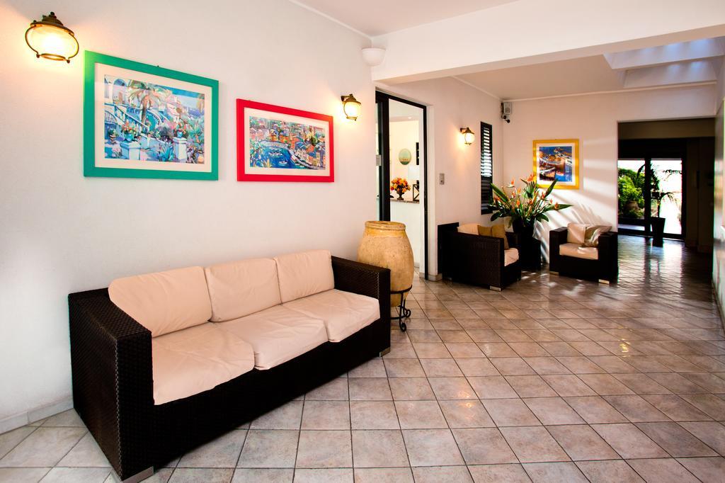 Residence Sant'Anna Pietra Ligure Esterno foto