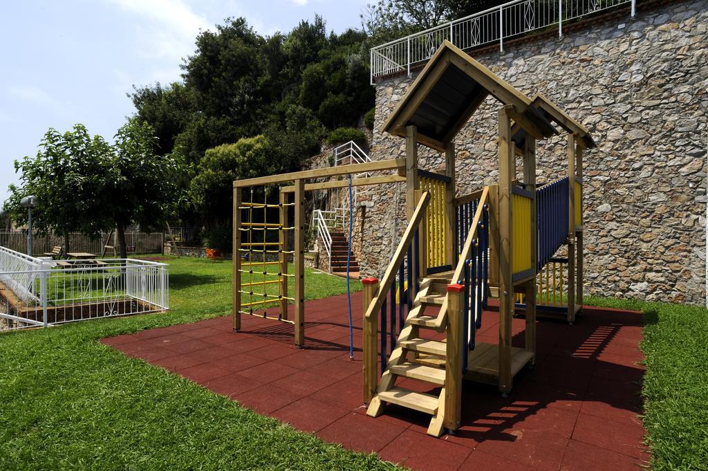 Residence Sant'Anna Pietra Ligure Esterno foto
