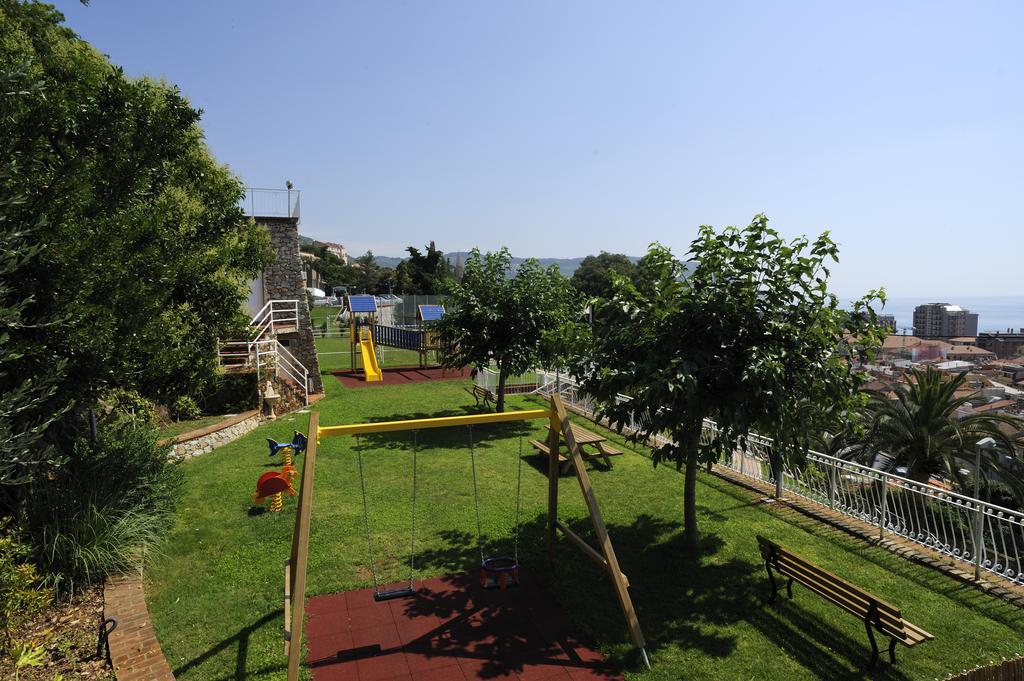 Residence Sant'Anna Pietra Ligure Esterno foto