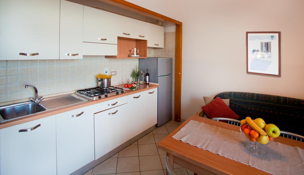 Residence Sant'Anna Pietra Ligure Esterno foto