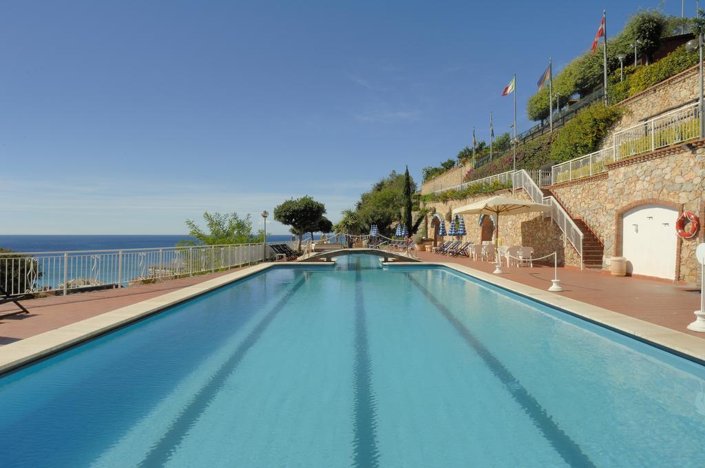 Residence Sant'Anna Pietra Ligure Esterno foto