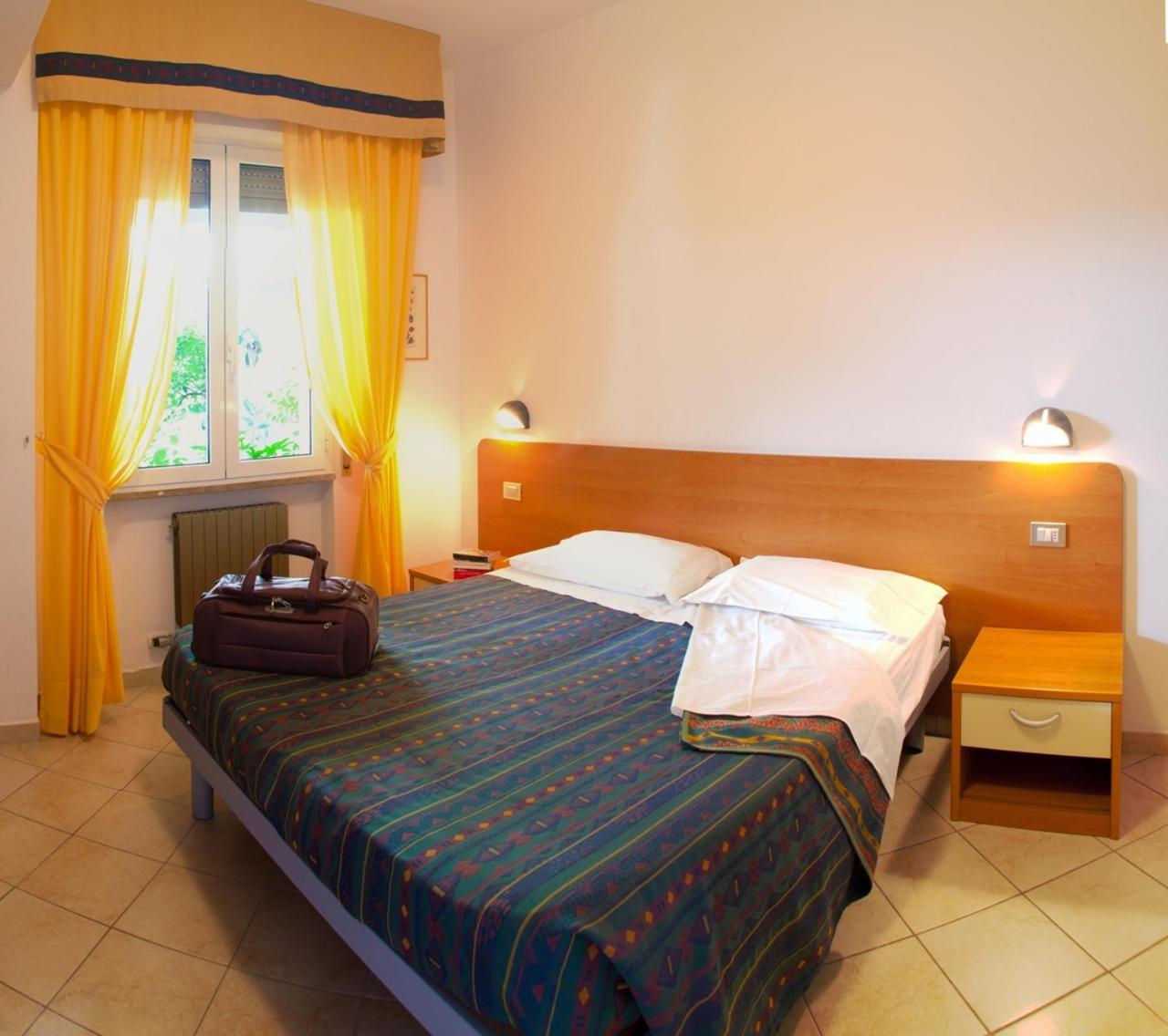 Residence Sant'Anna Pietra Ligure Esterno foto