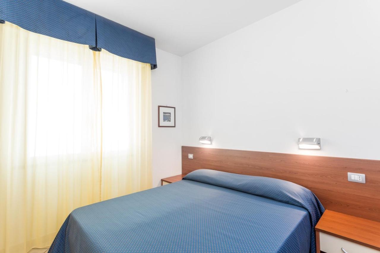 Residence Sant'Anna Pietra Ligure Esterno foto