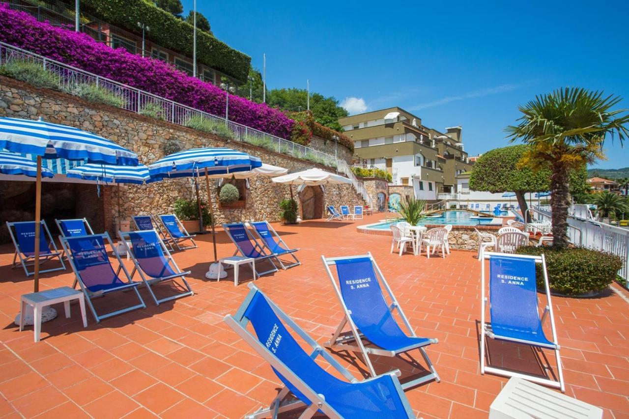 Residence Sant'Anna Pietra Ligure Esterno foto