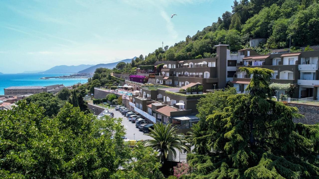 Residence Sant'Anna Pietra Ligure Esterno foto