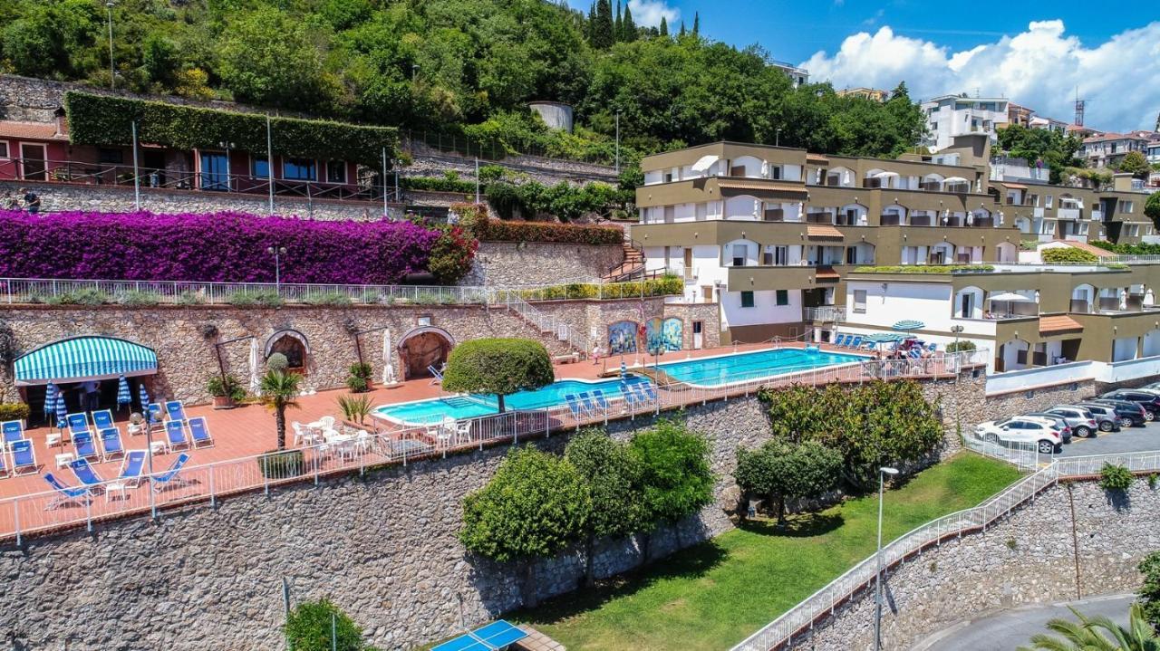 Residence Sant'Anna Pietra Ligure Esterno foto